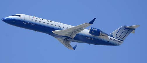 United Express Bombardier CRJ-200ER CL-600-2B19 N986SW, August 20, 2013
